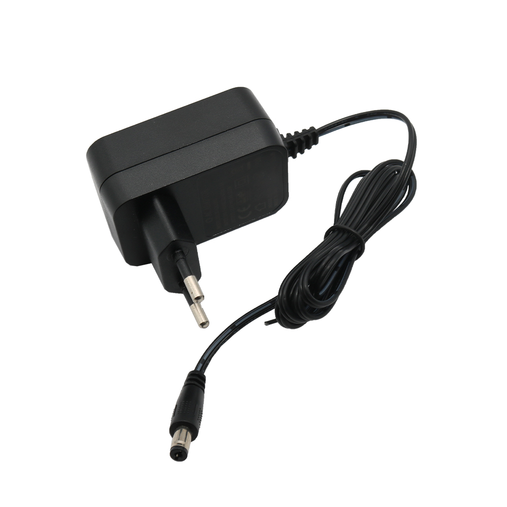 9ec5827b-774b-4204-9642-832128122f93 Punjač litijumske baterije THORP THP05